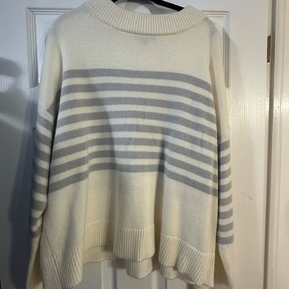 Ann Taylor Striped Sweater | Size XXL | Never Worn | Cozy & Stylish - Picture 2 of 5